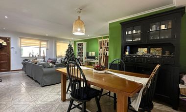 Casa en venta - 4 Dormitorios 2 Baños - General Madariaga