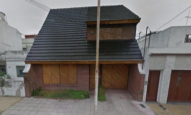 Casa en venta - 3 Dormitorios 3 Baños - La Matanza