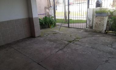 Casa en venta - 3 Dormitorios 2 Baños - Mar del Plata