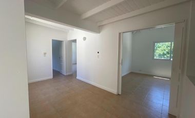 Casa en venta - 5 Dormitorios 4 Baños - Pilar