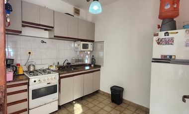 PH en venta - 2 Dormitorios 1 Baño - Bernal