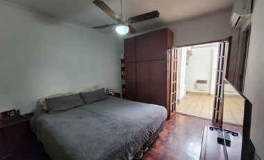 PH en venta - 2 Dormitorios 1 Baño - Bernal