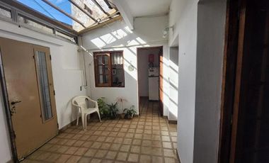 PH en venta - 2 Dormitorios 1 Baño - Bernal