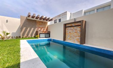 Casa en Venta en Lomas de la Rioja | Jardín y Alberca