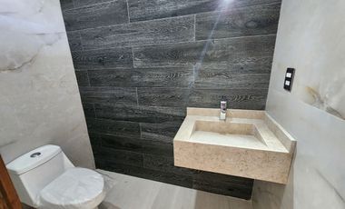 Casa en Venta en Lomas de la Rioja | Jardín y Alberca