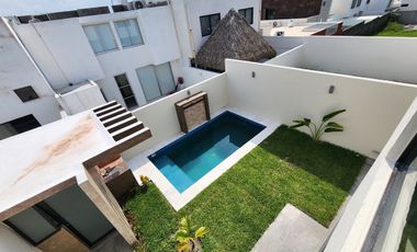 Casa en Venta en Lomas de la Rioja | Jardín y Alberca