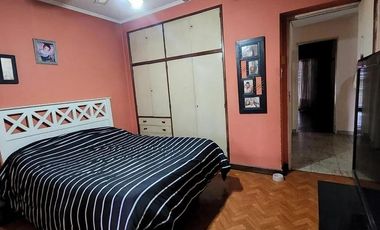Casa en venta - 3 Dormitorios 2 Baños - 280mts2 - Avellaneda