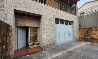 Casa en venta - 3 Dormitorios 2 Baños - 280mts2 - Avellaneda