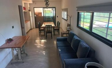 Casa en venta - 3 Dormitorios 2 Baños - Cochera - 300Mts2 - Matheu