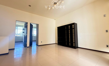 CASA EN RENTA EN LAS CAÑADAS RESIDENCIAL, ZAPOPAN