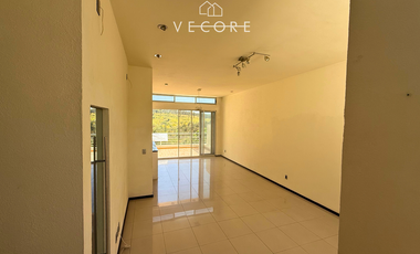 CASA EN RENTA EN LAS CAÑADAS RESIDENCIAL, ZAPOPAN