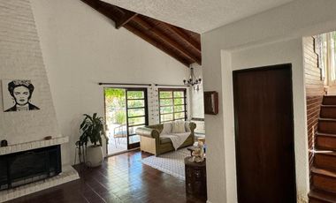 Casa en venta - 4 Dormitorios 3 Baños - Cochera - 800Mts2 - Pilar