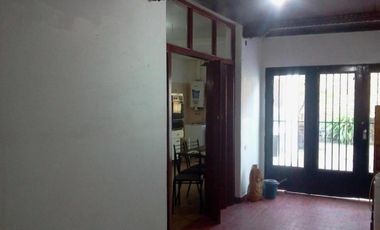 Casa en venta - 4 Dormitorios 2 Baños - Cocheras - 250Mts2 - Rosario