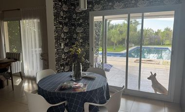 Casa en Alquiler Anual en San Rafael, Villanueva