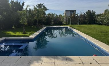 Casa en Alquiler Anual en San Rafael, Villanueva