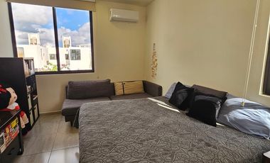 Casa con PANELES SOLARES y habitación en planta baja