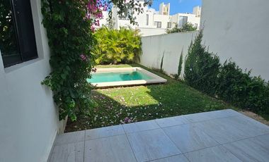Casa con PANELES SOLARES y habitación en planta baja
