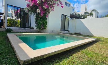 Casa con PANELES SOLARES y habitación en planta baja