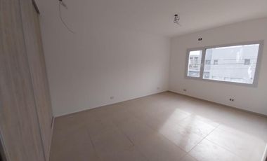 Alquiler de Casa de 3 Dorm. B° La Alameda - Cipolletti