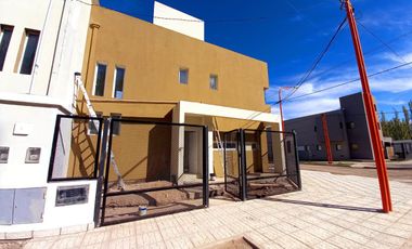 Alquiler de Casa de 3 Dorm. B° La Alameda - Cipolletti