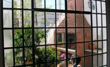 Casa en venta - 5 Dormitorios 2 Baños - Avellaneda