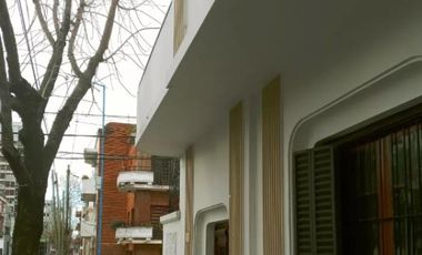 Casa en venta - 5 Dormitorios 2 Baños - Avellaneda