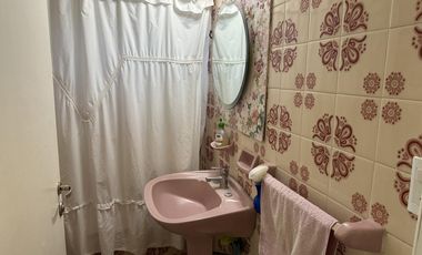 Casa sobre dos lotes