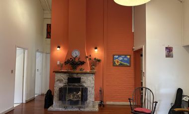 Casa sobre dos lotes