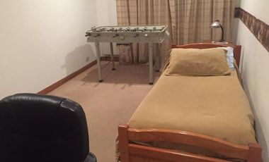 Casa en venta - 4 Dormitorios 5 Baños - Local - 380Mts2 - Olivos