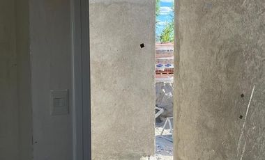 VENTA CASA (EN POZO) 2 DORMITORIOS EN Bº lOS SAUCES  EN POZO- FERNANDEZ ORO.