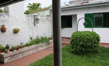 Casa en venta en Barrio Kennedy
