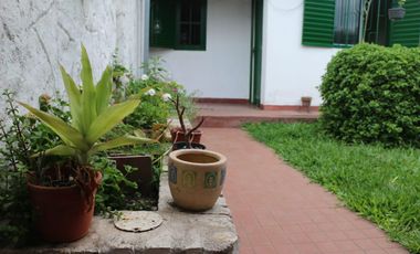 Casa en venta en Barrio Kennedy