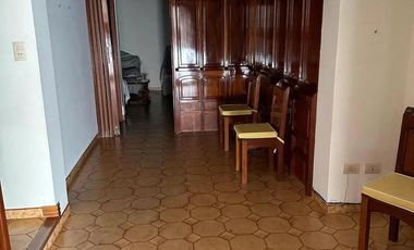 Casa en Venta - 3 Dormitorios 2 Baños - 300mts2 - La Plata