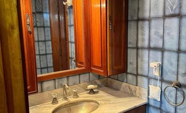 Casa en Venta - 3 Dormitorios 2 Baños - 300mts2 - La Plata