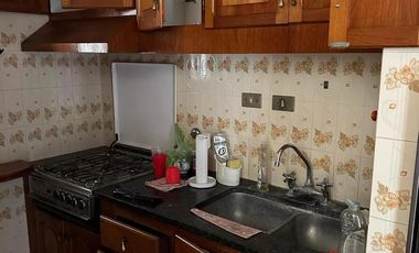 Casa en Venta - 3 Dormitorios 2 Baños - 300mts2 - La Plata