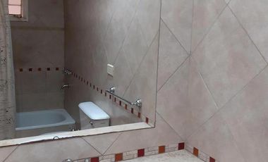 Casa en venta - 3 Dormitorios 1 Baño - Cipolletti