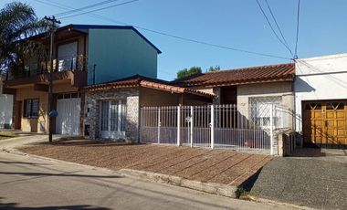 Casa en Ezpeleta Este