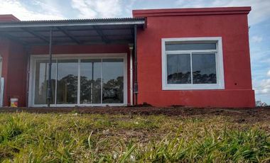 Casa en venta - 2 Dormitorios 2 Baños - General Madariaga