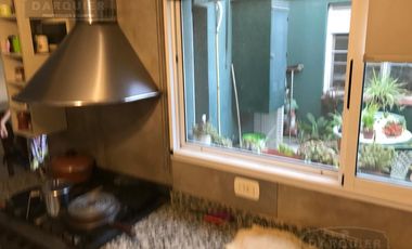 DEPARTAMENTO AMPLIO EN EL CENTRO DE ADROGUE