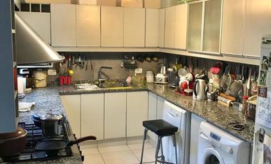 DEPARTAMENTO AMPLIO EN EL CENTRO DE ADROGUE