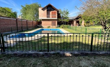 Casa en Alquiler Valle del Sol Mendiolaza 3 Dorm. Pileta