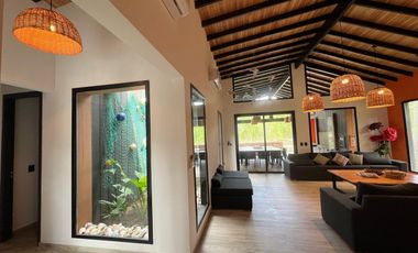 Casa en venta - 5 Dormitorios 7 Baños - Pinamar
