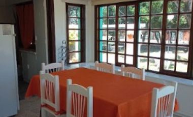 Casa en venta - 5 Dormitorios 3 Baños - Mar de Ajó