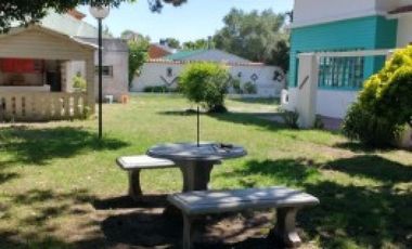 Casa en venta - 5 Dormitorios 3 Baños - Mar de Ajó