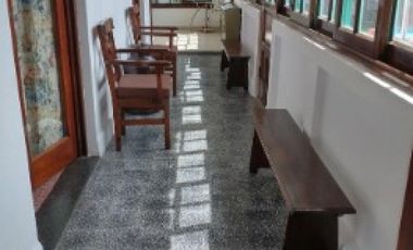 Casa en venta - 5 Dormitorios 3 Baños - Mar de Ajó