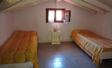 Casa en venta - 5 Dormitorios 3 Baños - Mar de Ajó