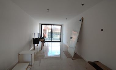 Departamento 2 amb con Balcon a la Calle