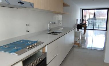 Departamento 2 amb con Balcon a la Calle