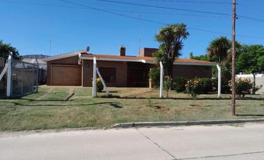 Casa en venta  3 Dormitorios 1 Baño - Cochera - 670Mts2 - San Antonio, Córdoba