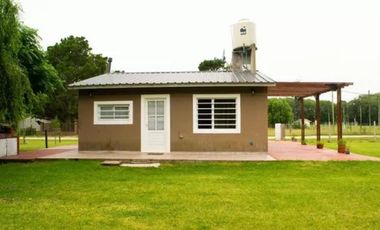 Casa en Venta - 2 Dormitorios 1 Baño - 398mts2 - Mar De Cobo